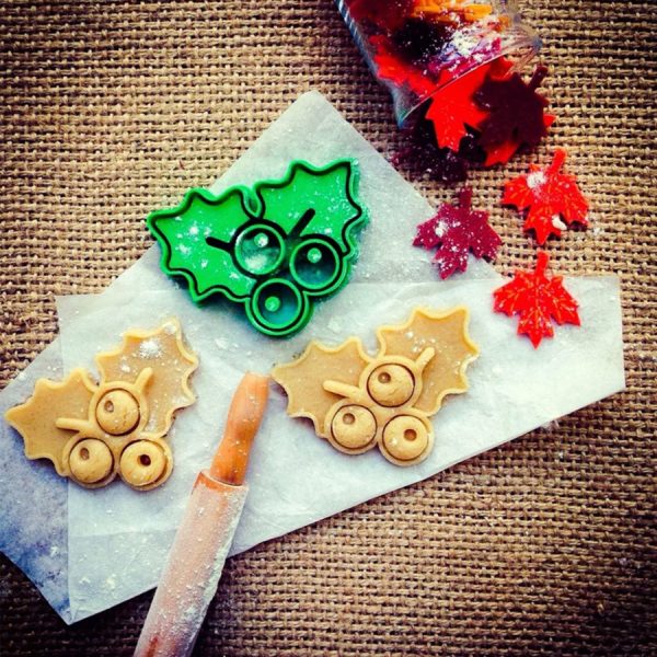 Seasonal Christmas Cookie Cutters - Image 7